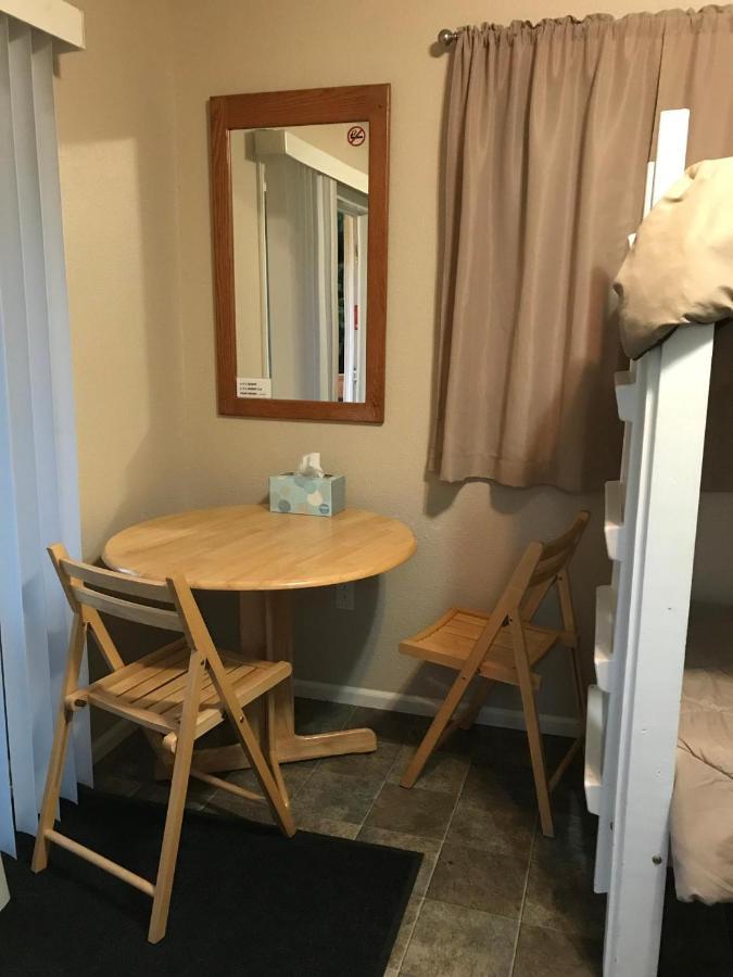 Cabin 1 Lynn View Lodge Haines Εξωτερικό φωτογραφία
