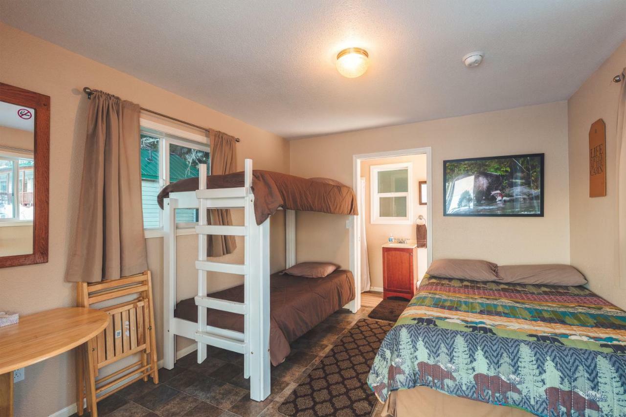 Cabin 1 Lynn View Lodge Haines Εξωτερικό φωτογραφία